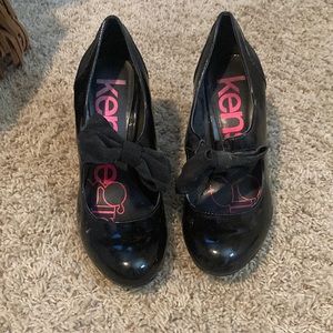 Black Kensie Shoe